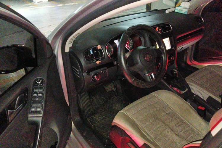Used Volkswagen Golf 2012 1.6L Automatic Comfort Model Driver Seat