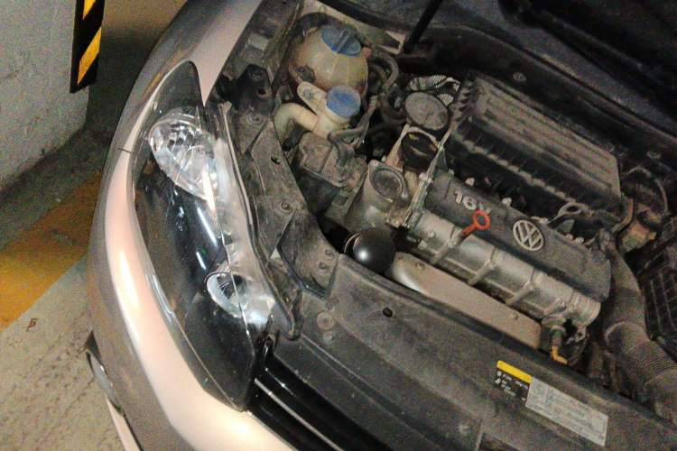 Used Volkswagen Golf 2012 1.6L Automatic Comfort Model Engine Bay Right