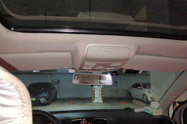 Used Volkswagen Golf 2012 1.6L Automatic Comfort Model Headliner