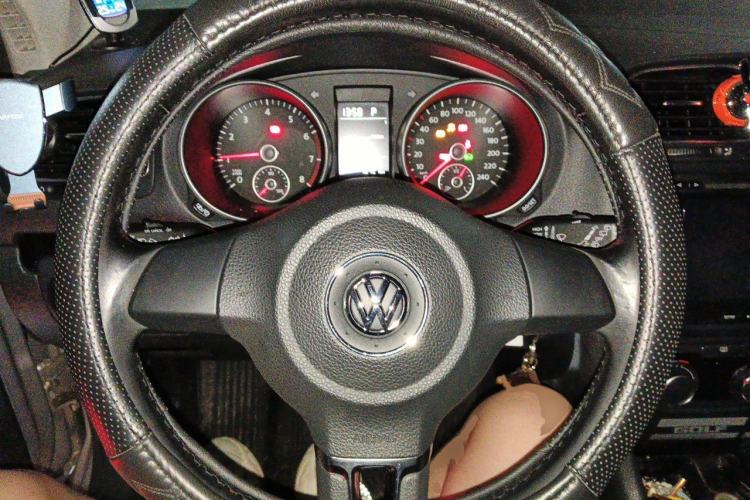 Used Volkswagen Golf 2012 1.6L Automatic Comfort Model Steering Wheel