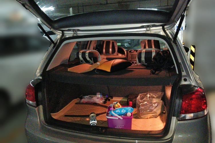 Used Volkswagen Golf 2012 1.6L Automatic Comfort Model Trunk