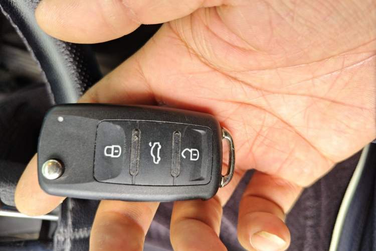 Used Volkswagen Golf 2012 1.6L Automatic Comfort Model Vehicle Key