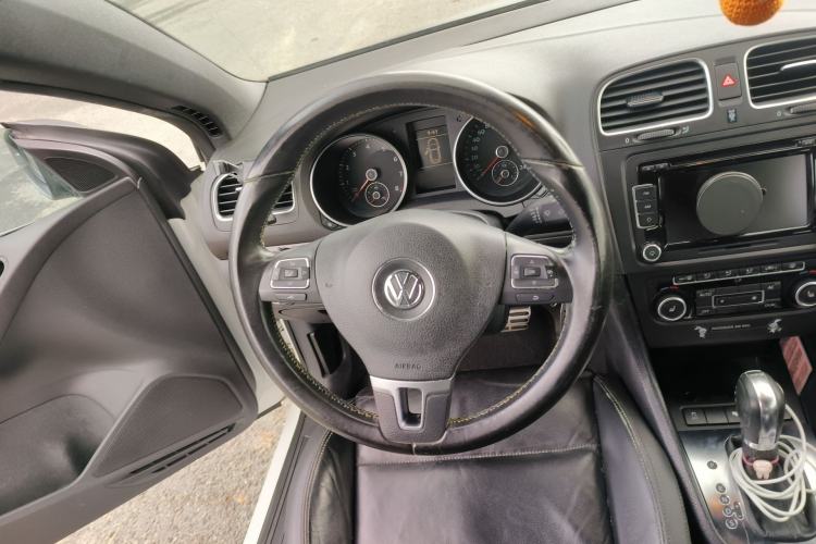 Used Volkswagen Golf 2012 1.4TSI Luxury Convertible Edition Steering Wheel
