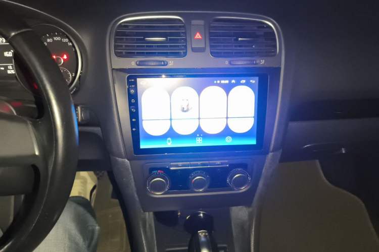 Used Volkswagen Golf 2012 1.4 TSI Automatic Comfort Edition Audio And AC Panel