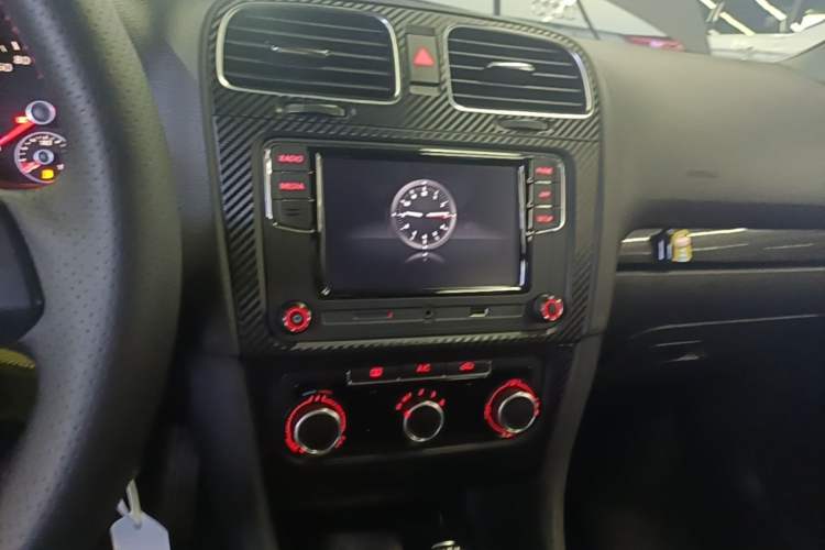 Used Volkswagen Golf 2012 1.4 TSI Automatic Comfort Edition Audio And AC Panel