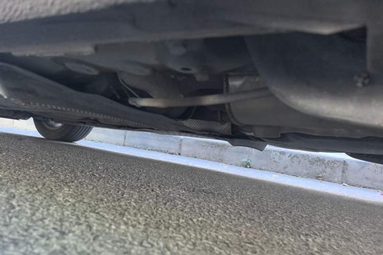 Used Volkswagen Golf 2012 1.6 Manual Comfort Edition Chassis Rear Left