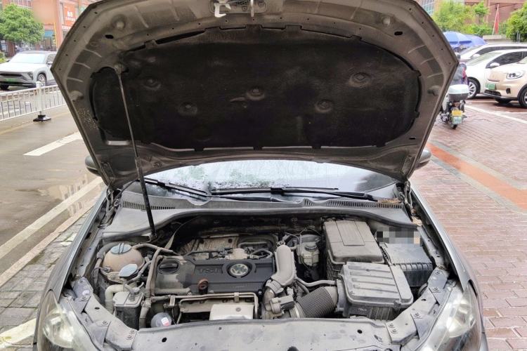 Used Volkswagen Golf 2012 1.4 TSI Automatic Comfort Edition Engine Bay