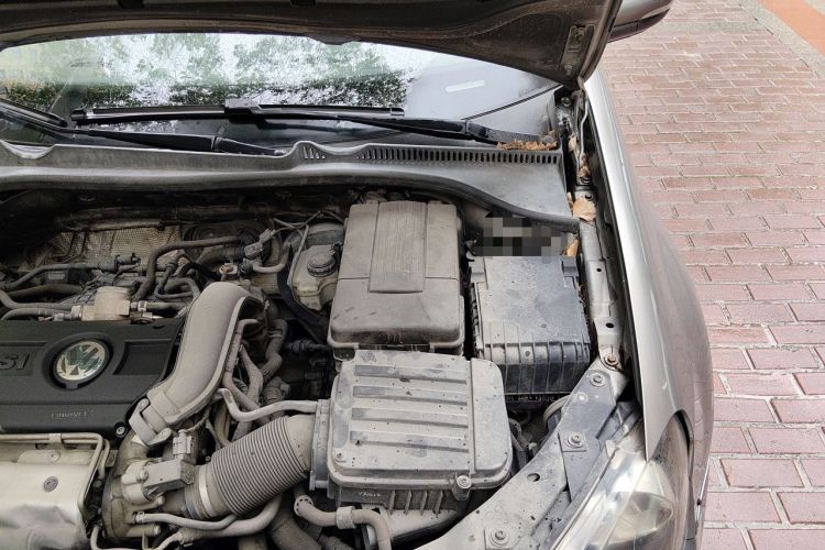 Used Volkswagen Golf 2012 1.4 TSI Automatic Comfort Edition Engine Bay Left