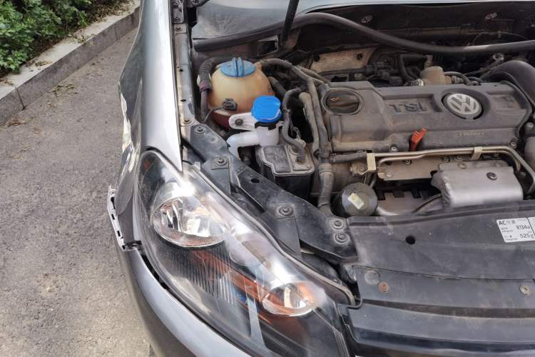 Used Volkswagen Golf 2012 1.4 TSI Automatic Comfort Edition Engine Bay Right
