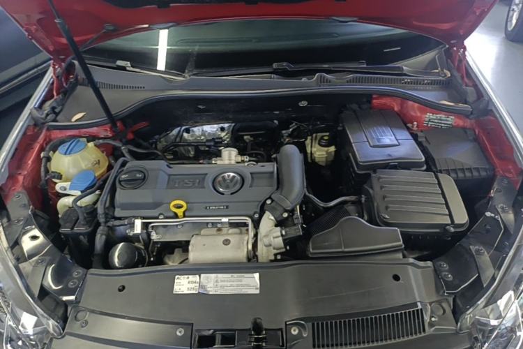 Used Volkswagen Golf 2012 1.4 TSI Automatic Comfort Edition Engine Bay