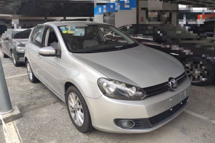 Used Volkswagen Golf 2012 1.6L Automatic Comfort Model Front Right 45 Deg