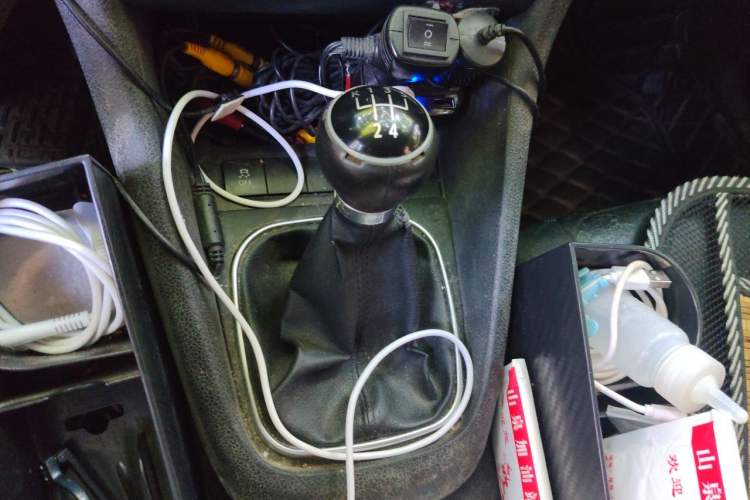 Used Volkswagen Golf 2012 1.6 Manual Fashion Edition Gear Lever