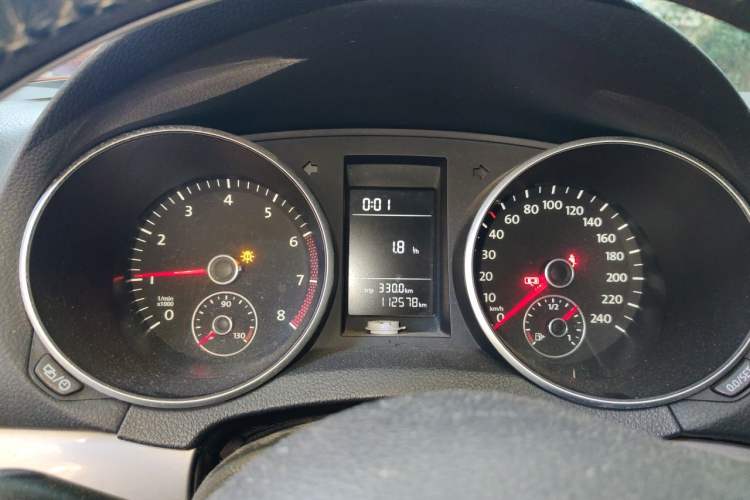 Used Volkswagen Golf 2012 1.6 Manual Fashion Edition Instrument Cluster