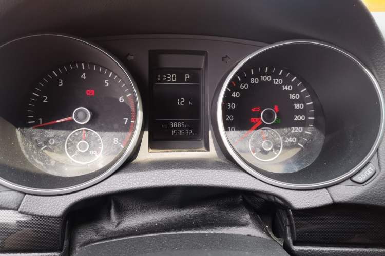 Used Volkswagen Golf 2012 1.4 TSI Automatic Comfort Edition Instrument Cluster