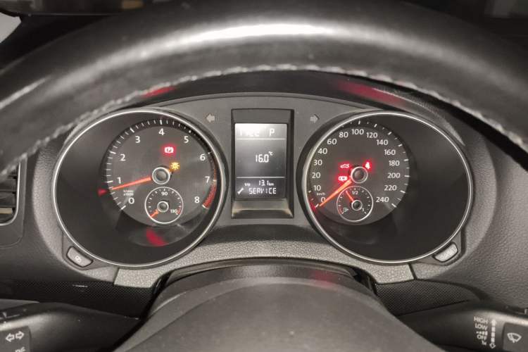 Used Volkswagen Golf 2012 1.4 TSI Automatic Comfort Edition Instrument Cluster