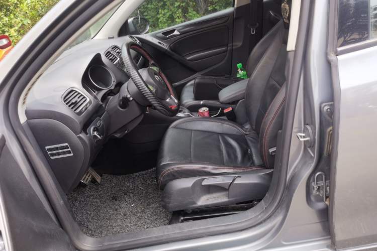 Used Volkswagen Golf 2012 1.4 TSI Automatic Comfort Edition Left Front Seat