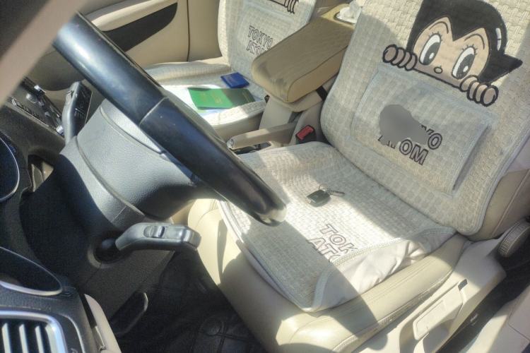 Used Volkswagen Golf 2012 1.4TSI Automatic Luxury Edition Left Front Seat