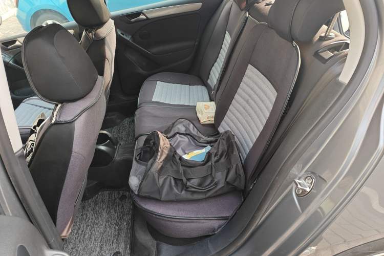 Used Volkswagen Golf 2012 1.6 Manual Fashion Edition Left Rear Seat