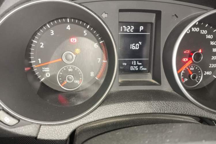 Used Volkswagen Golf 2012 1.4 TSI Automatic Comfort Edition Odometer Close Up
