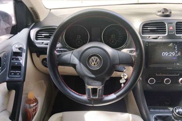 Used Volkswagen Golf 2012 1.6 Manual Comfort Edition Steering Wheel