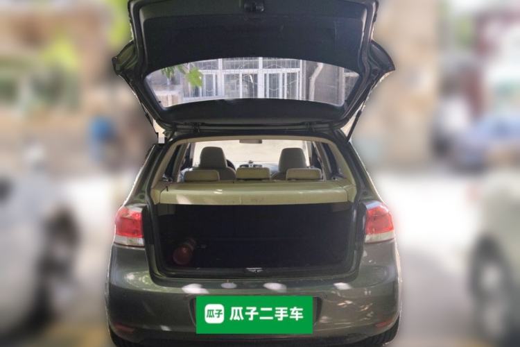 Used Volkswagen Golf 2012 1.6 Manual Comfort Edition Trunk