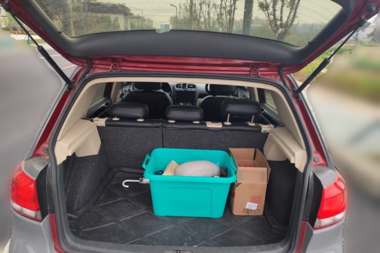 Used Volkswagen Golf 2012 1.6L Automatic Comfort Model Trunk
