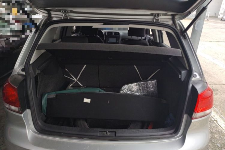 Used Volkswagen Golf 2012 1.6L Automatic Comfort Model Trunk