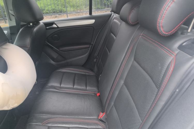 Used Volkswagen Golf 2012 1.6L Automatic Fashion Model Left Rear Seat