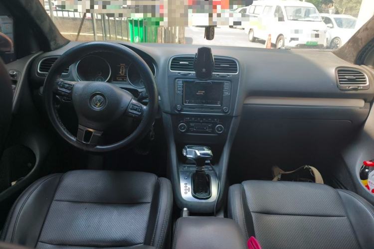 Used Volkswagen Golf 2012 1.4TSI Automatic Luxury Edition Center Console