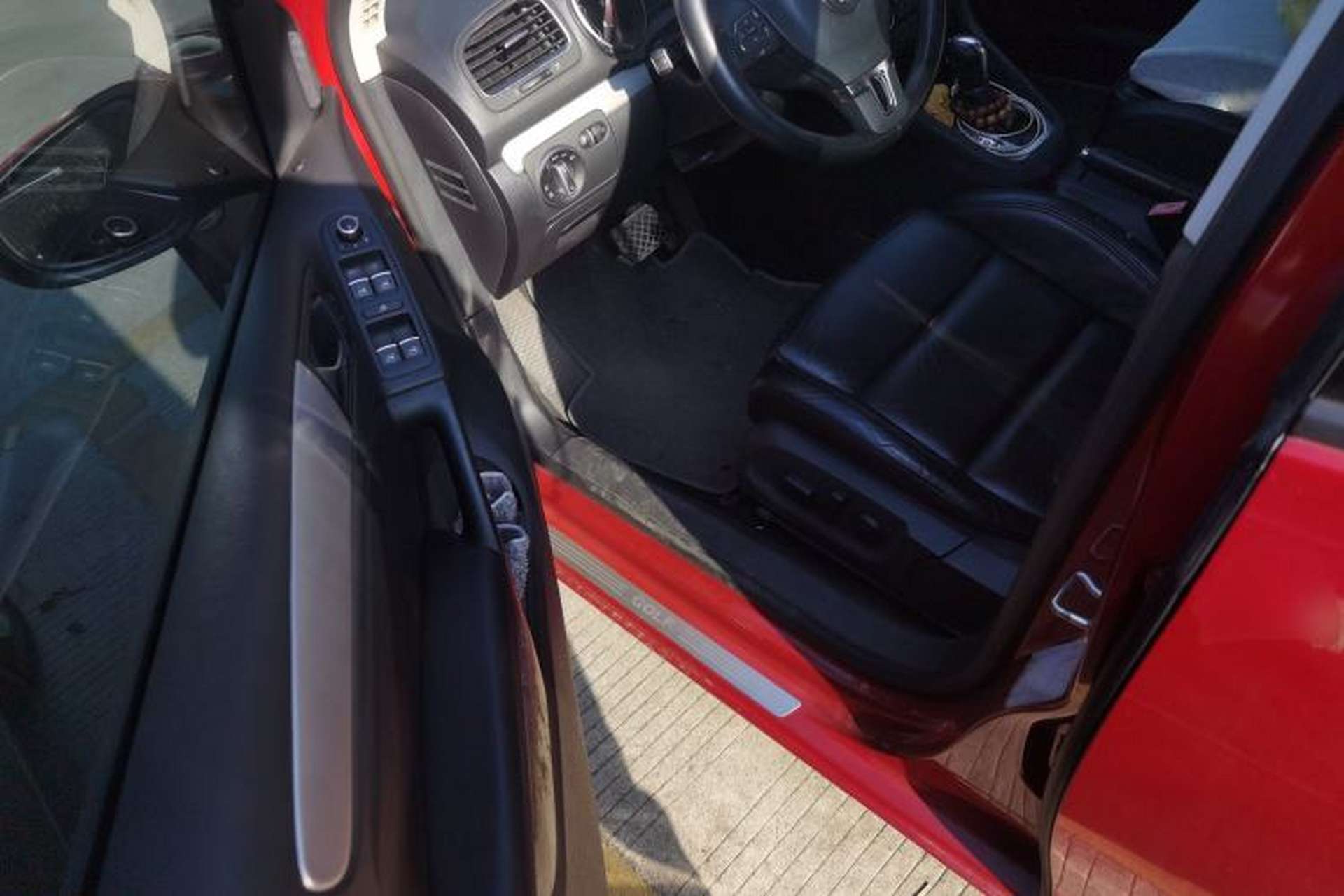 Used Volkswagen Golf 2012 1.4TSI Automatic Luxury Edition Driver Seat