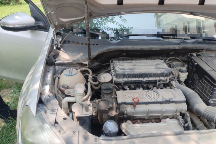 Used Volkswagen Golf 2012 1.6L Automatic Comfort Model Engine Bay Right