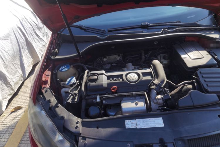 Used Volkswagen Golf 2012 1.4TSI Automatic Luxury Edition Engine Bay Right
