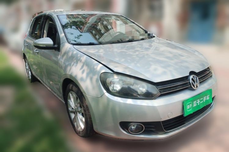 Used Volkswagen Golf 2012 1.6L Automatic Comfort Model Front Right 45 Deg