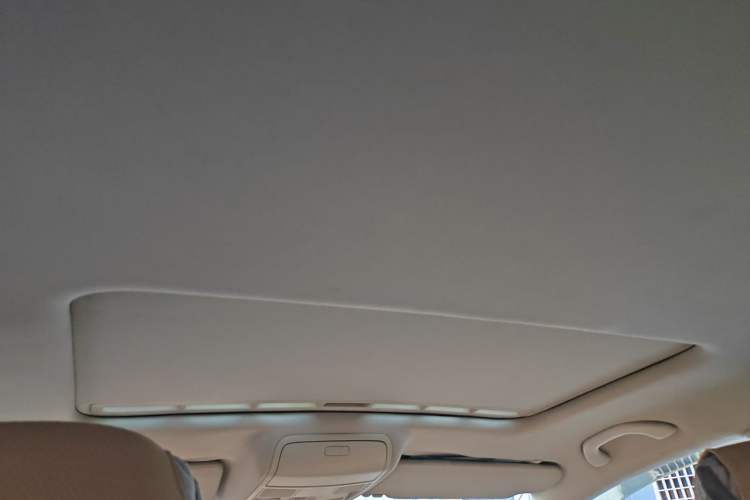 Used Volkswagen Golf 2012 1.6L Automatic Comfort Model Headliner
