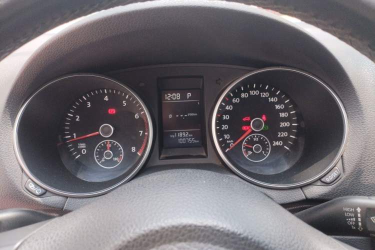 Used Volkswagen Golf 2012 1.6L Automatic Comfort Model Instrument Cluster