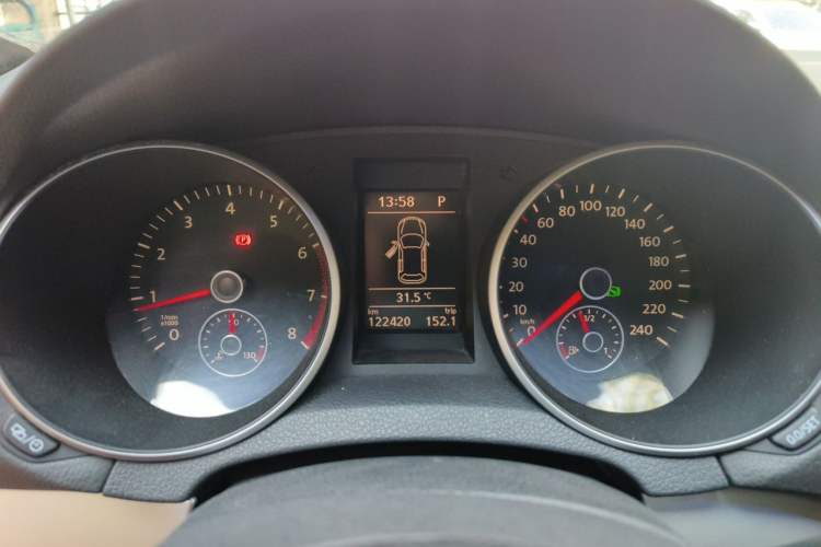 Used Volkswagen Golf 2012 1.4TSI Automatic Luxury Edition Instrument Cluster