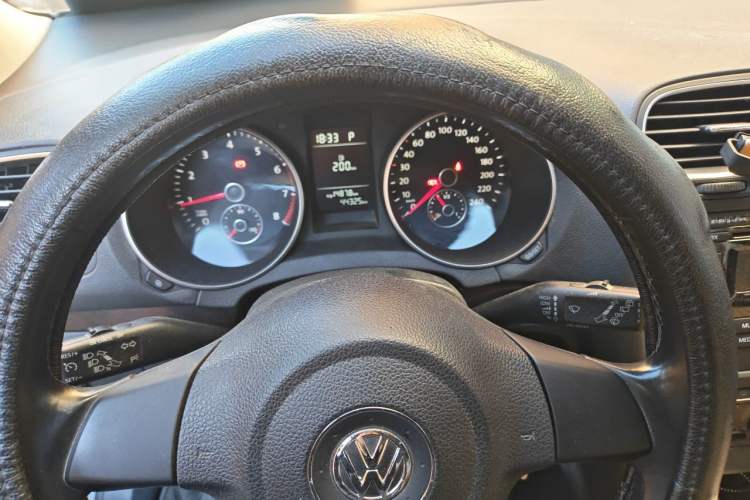 Used Volkswagen Golf 2012 1.6L Automatic Comfort Model Instrument Cluster