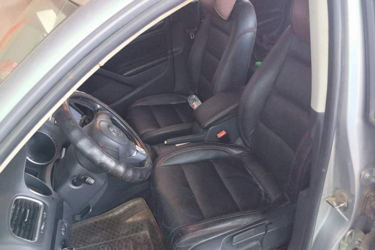 Used Volkswagen Golf 2012 1.6 Manual Comfort Edition Left Front Seat