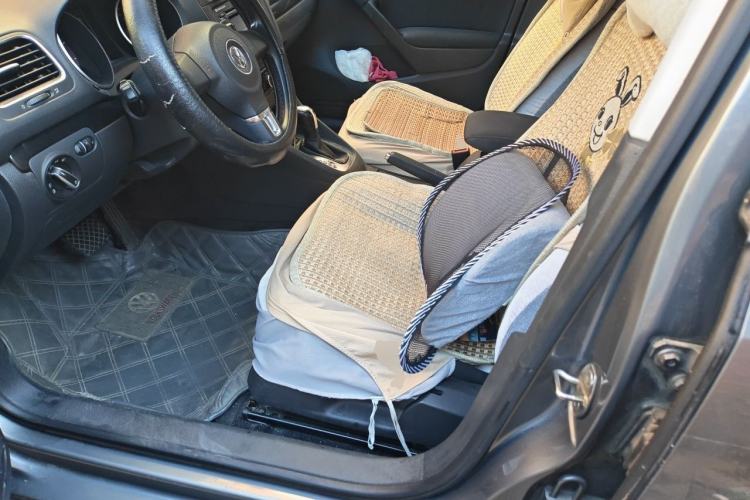Used Volkswagen Golf 2012 1.6L Automatic Comfort Model Left Front Seat