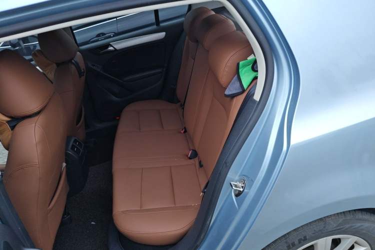 Used Volkswagen Golf 2012 1.4 TSI Automatic Comfort Edition Left Rear Seat