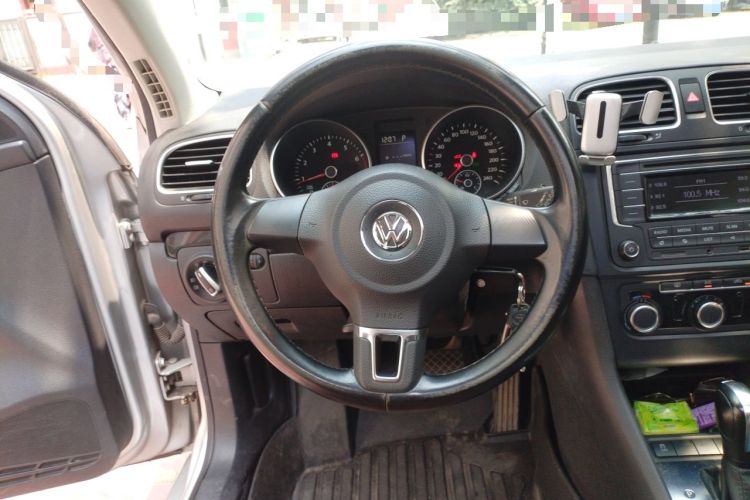 Used Volkswagen Golf 2012 1.6L Automatic Comfort Model Steering Wheel