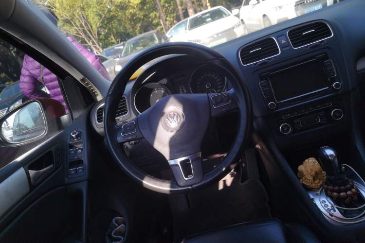 Used Volkswagen Golf 2012 1.4TSI Automatic Luxury Edition Steering Wheel