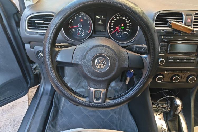 Used Volkswagen Golf 2012 1.6L Automatic Comfort Model Steering Wheel