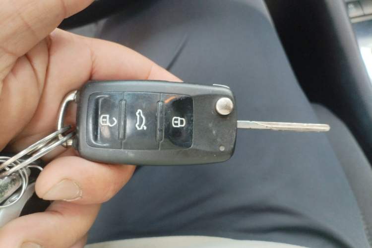 Used Volkswagen Golf 2012 1.6L Automatic Comfort Model Vehicle Key
