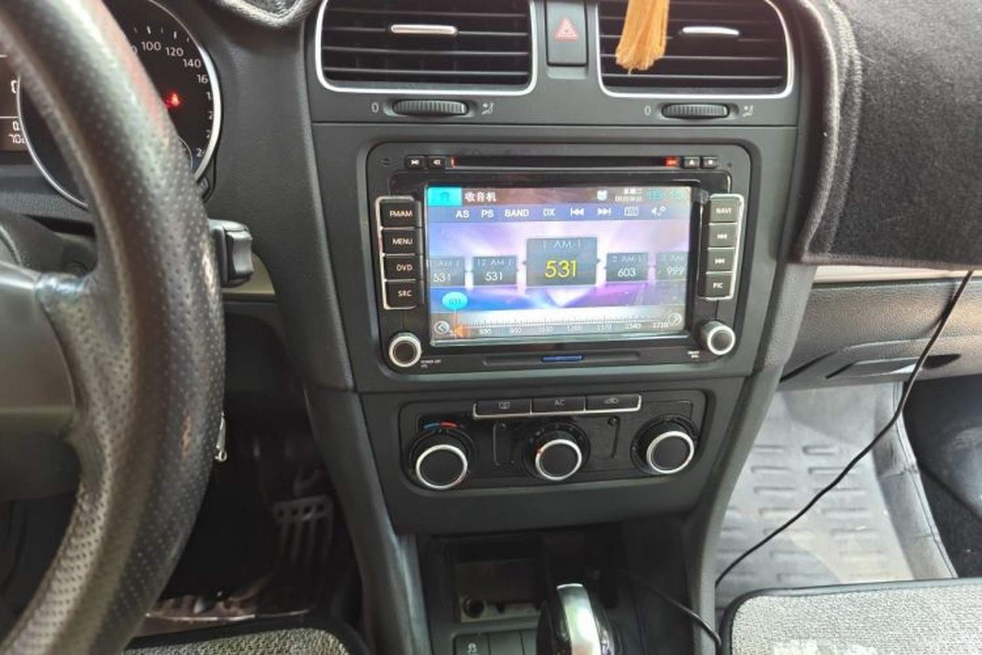 Used Volkswagen Golf 2012 1.6L Automatic Fashion Model Audio And AC Panel