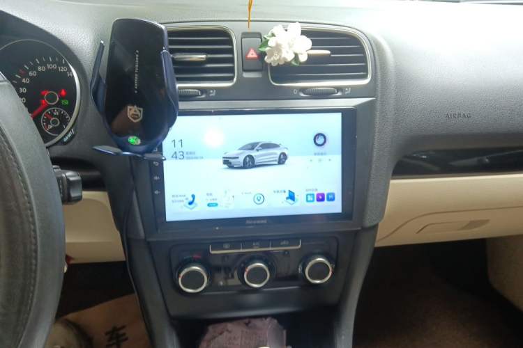 Used Volkswagen Golf 2012 1.4 TSI Automatic Comfort Edition Audio And AC Panel