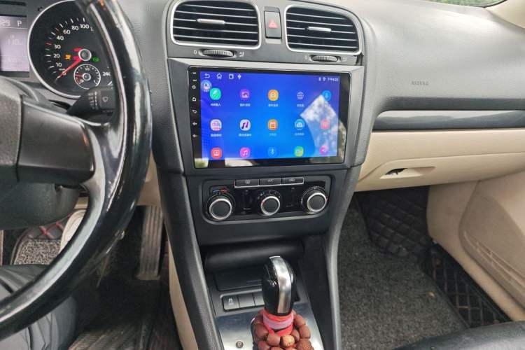 Used Volkswagen Golf 2012 1.6L Automatic Comfort Model Audio And AC Panel