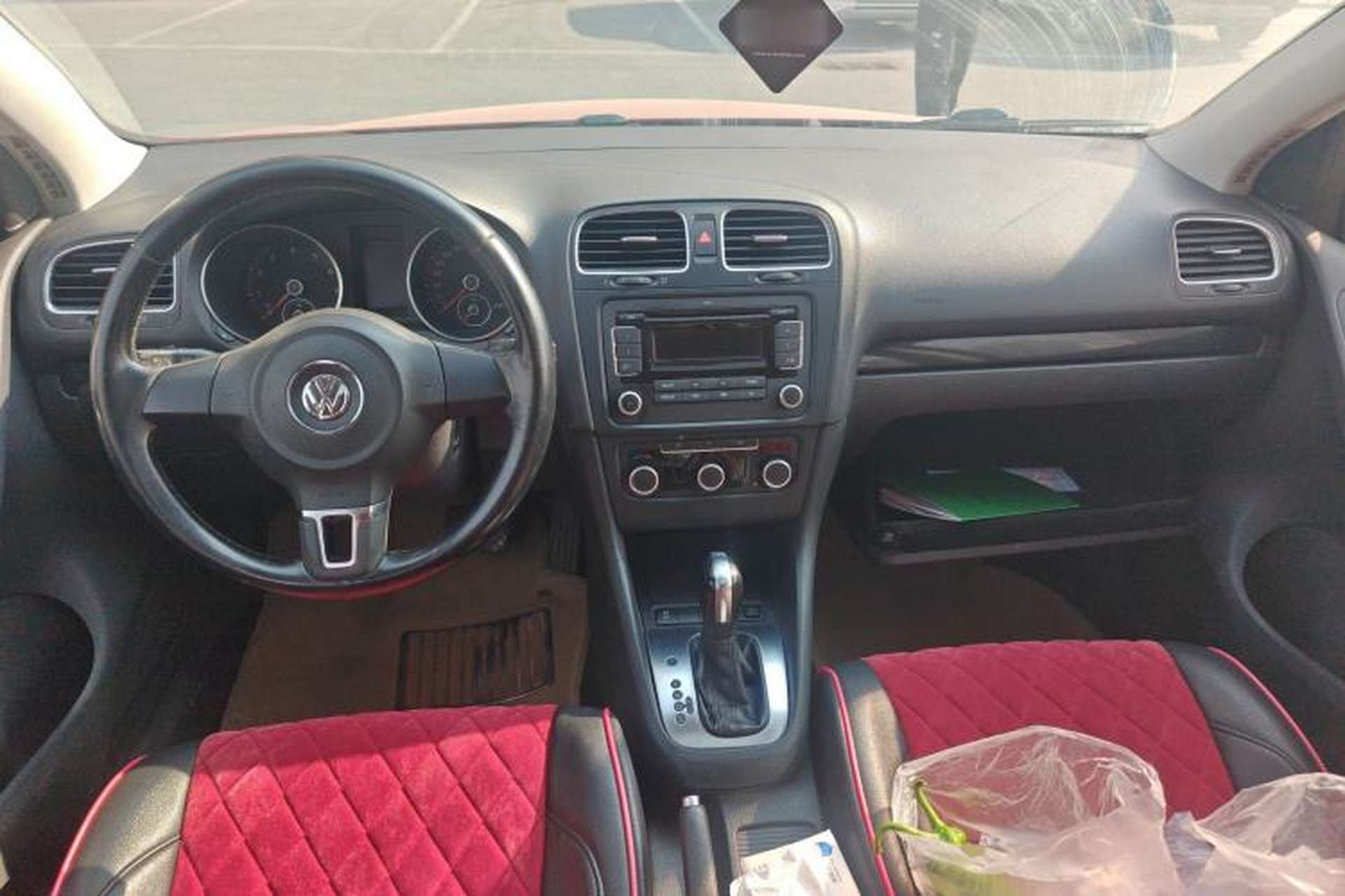 Used Volkswagen Golf 2012 1.4 TSI Automatic Comfort Edition Center Console