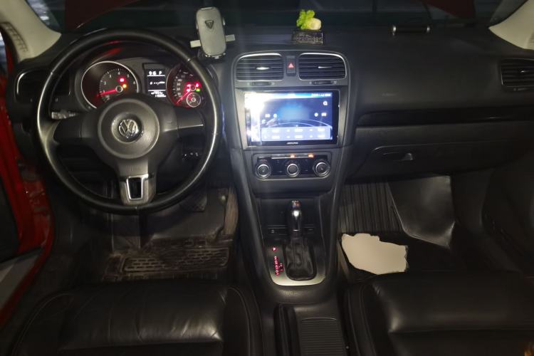 Used Volkswagen Golf 2012 1.4 TSI Automatic Comfort Edition Center Console