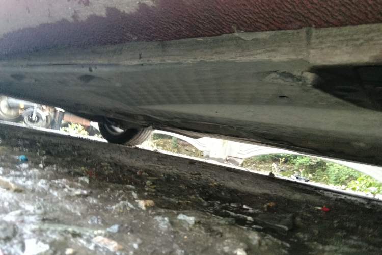 Used Volkswagen Golf 2012 1.6L Automatic Comfort Model Chassis Front Right